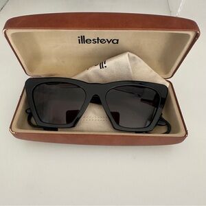 Illesteva Black Oversized Square Sunglasses